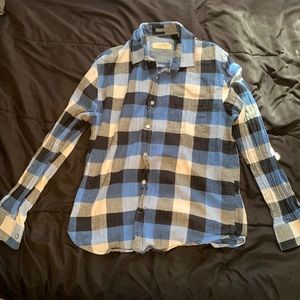 Men’s blue, black and white Flannel.